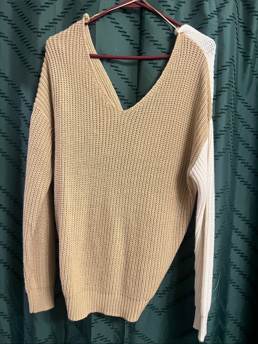 Love Tree Beige V-Neck Colorblock Sweater with Cream Sleeve